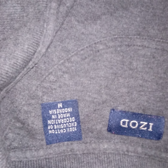 Izod long sleeved Grey shirt. - Picture 3 of 3